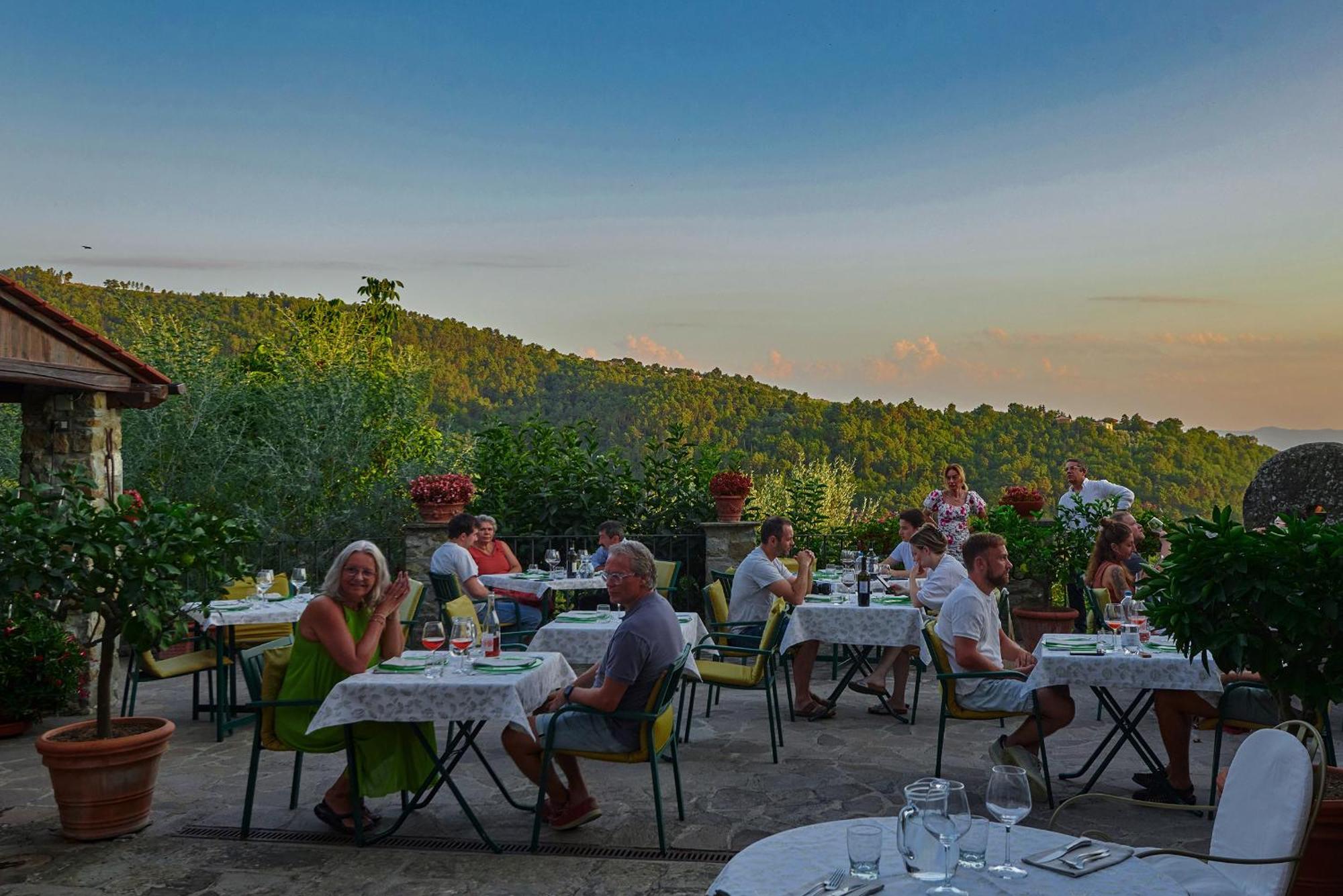Agriturismo Borgo Mocale Castelfranco di Sopra Eksteriør billede
